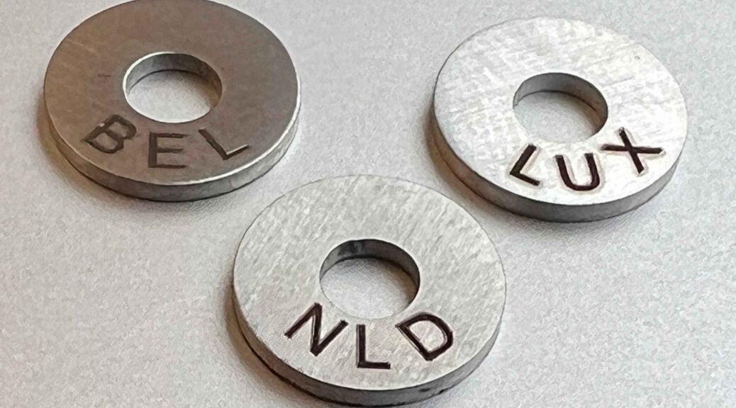 3 letter country code rings